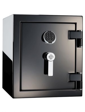 Safe_Stockinger_hotel_cube_1